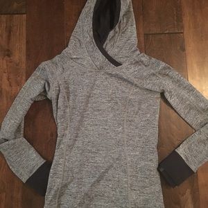 Lululemon long sleeve hooded top